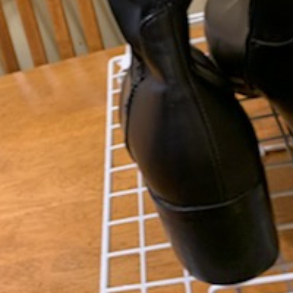 Over the knee boots with black star studs - Picture 8 of 15